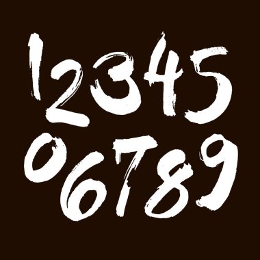 Kaligrafik akrilik ya da mürekkep numaralarının vektör kümesi. Tasarımınız için ABC, siyah arkaplandaki fırça harfleri
