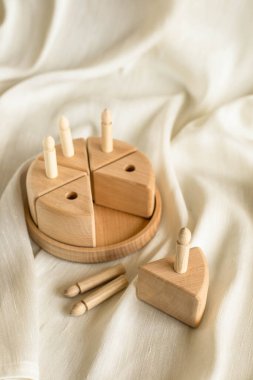 Yürümeye yeni başlayanlar için ahşap el yapımı oyuncak motor becerileri geliştirmek için pasta