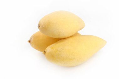 Beyaz arkaplanda sarı mango, beyaz arkaplanda izole edilmiş, Altın Mango