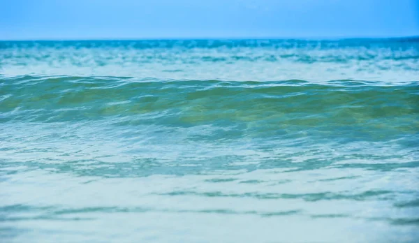波のビーチの背景 波の海 — ストック写真
