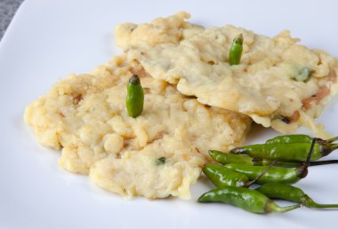 Tempe mendoan ve cabai rawit Endonezya Gıda