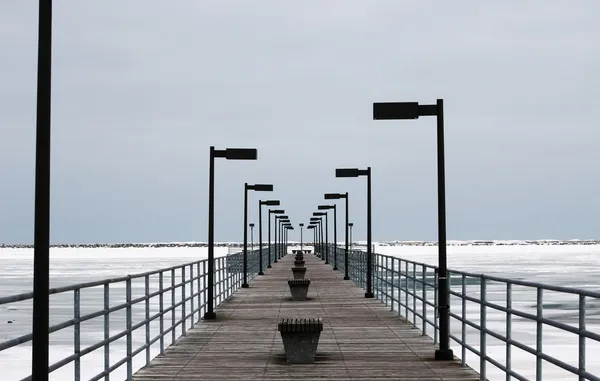 冬季浮桥 — 图库照片