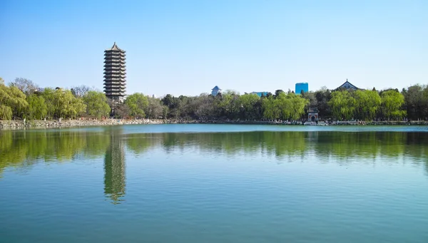 北京大学未名湖 — 图库照片