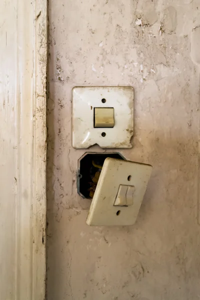 Старий lightswitch — стокове фото