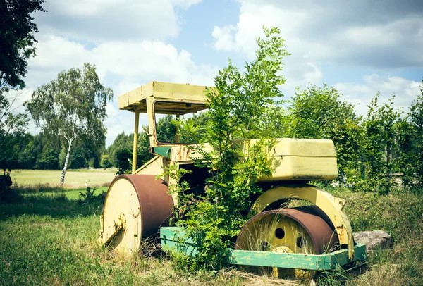 Steamroller in nature — Stock Photo, Image