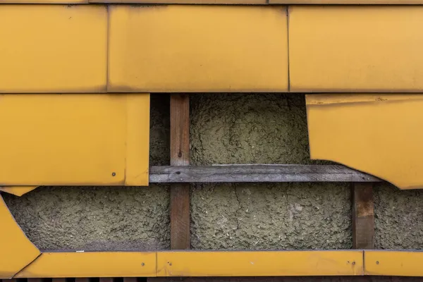 Broken Missing Yellow Cladding Tiles Old Decorative Facade Building Rough — Stock Photo, Image