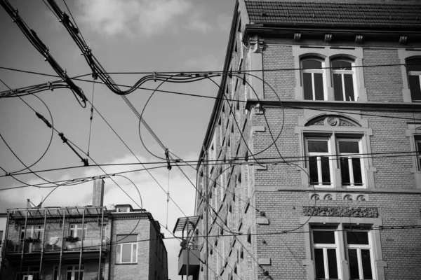 Edificios Antiguos Una Ciudad Con Líneas Eléctricas Con Vista Desde —  Fotos de Stock