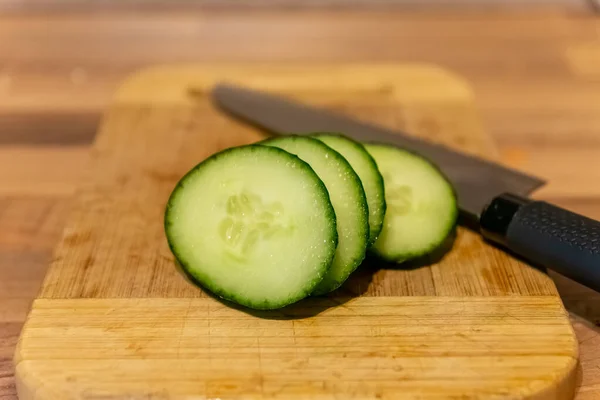Cut Cucumber Wooden Board Knife Kitchen — Stock Photo, Image