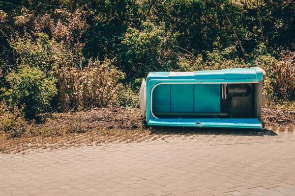 Overturned Open Mobile Toilet Side Road — Stock Photo, Image