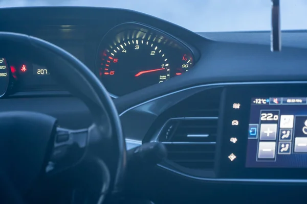Close Car Interior Dashboard Details Speedometr Tachometer Console Steering Wheel — Stock Photo, Image