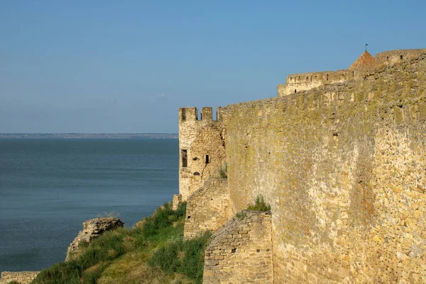 Vue Forteresse Médiévale Défensive Depuis Mer Contre Ciel Bleu Ancienne — Photo