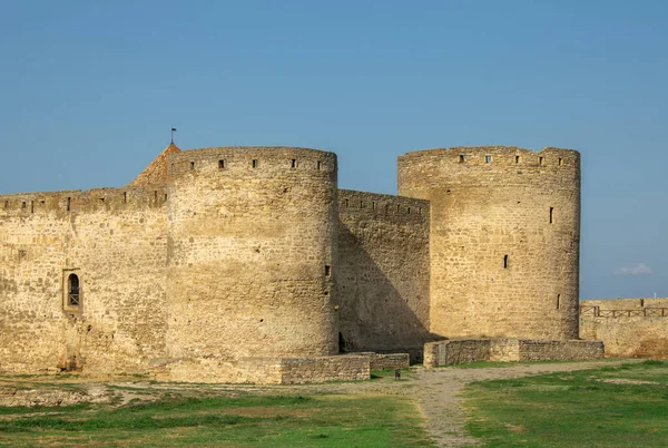 Αρχαία Ακρόπολη Φρούριο Στρατιωτικές Οχυρώσεις Πύργων Μεσαιωνικό Τείχος Ασφαλείας Γύρω — Φωτογραφία Αρχείου