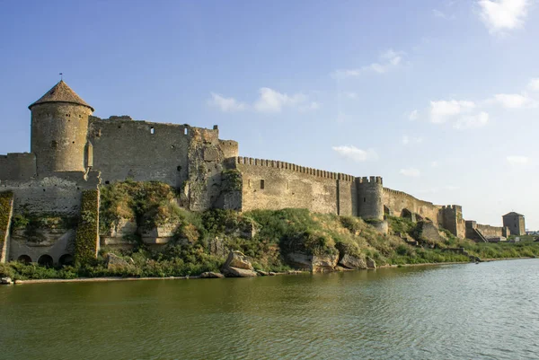 Vue Forteresse Médiévale Défensive Depuis Mer Contre Ciel Bleu Ancienne — Photo