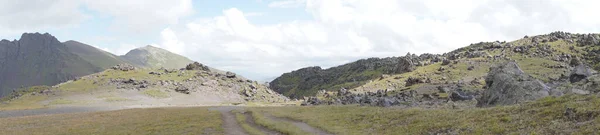 Panorama Der Kaukasusberge Sommer Schöne Schatten Von Wolken Auf Dem — Stockfoto