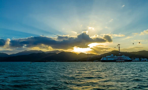 Sun rays over sea — Stock Photo, Image