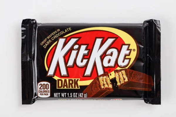 May 2021 New York Kit Kat Wafer Bar Coated Dark — Stock Photo, Image