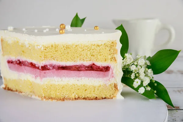 Festive Cut Sponge Cake Strawberry Filling Close — Stockfoto
