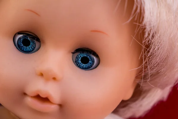 甘い人形 witrh 青い目 — ストック写真