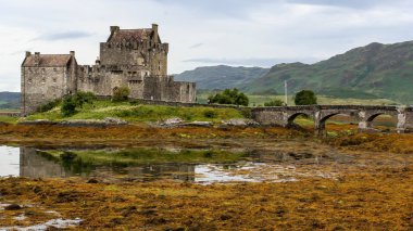 İskoçya 'daki Eilean Donan Kalesi