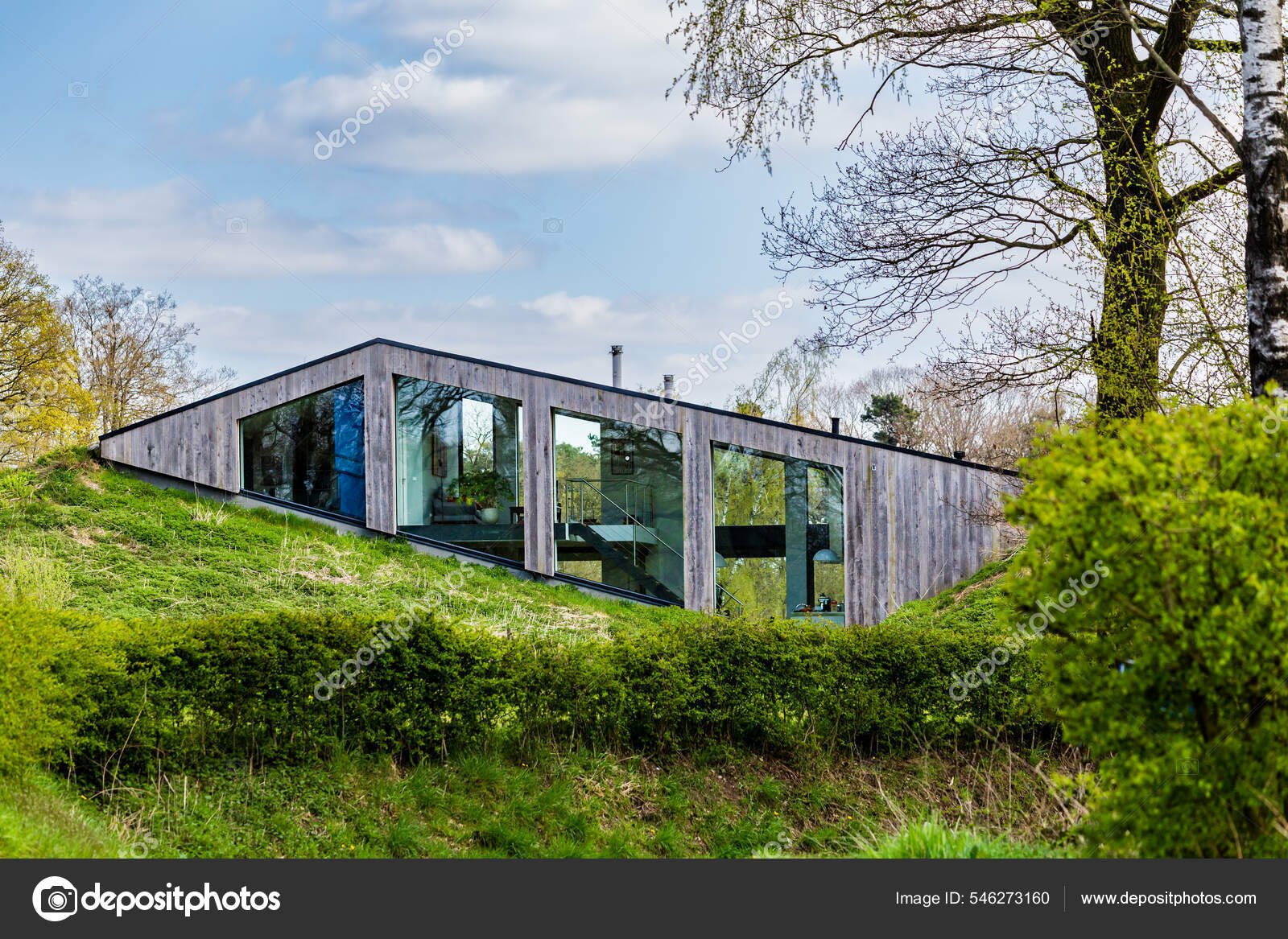 house　design　Modern　Photo　photoweges　sustainable　Editorial　–　Stock　©　#546273160