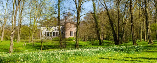 네덜란드 보르덴에 있는 성 과 하크 포르 공원 — 스톡 사진