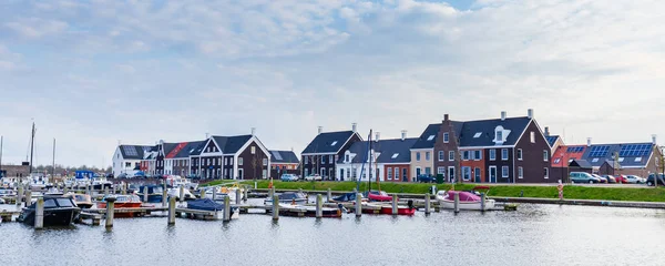 Paisaje urbano de Blauwestad en Groninga Países Bajos — Foto de Stock