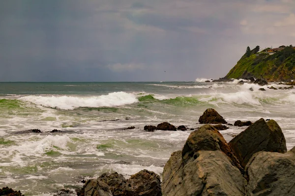 Pebbly Beach Vid Forster Nsw Australien Med Stormmoln Avstånd — Stockfoto