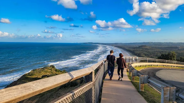 People Walking Path Cape Byron View Tallow Beach Byron Bay — Stockfoto