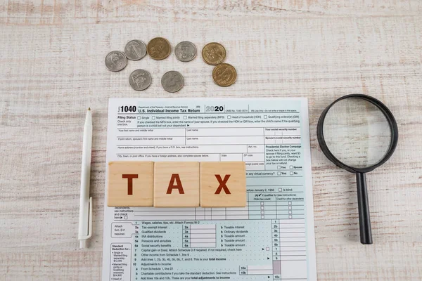 Belastingformulier 1040 Een Houten Tafel Begrip Belastingformulieren 1040 Financieel Document — Stockfoto