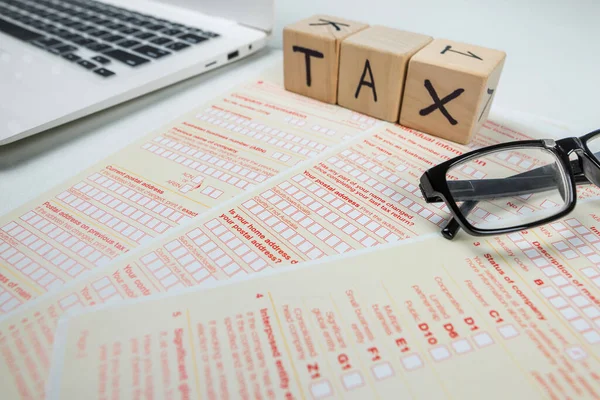 Australian Tax Forms Calculator Laptop Tax Burden Financial Document — Stock Photo, Image