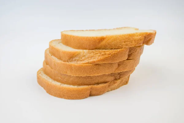 Bucăți Pâine Feliată Fundal Alb Mai Multe Felii Pâine Albă — Fotografie, imagine de stoc