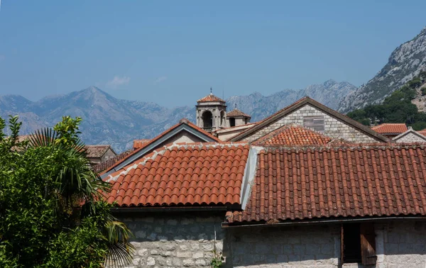 Eski Kotor, Karadağ, Avrupa, Adriyatik denizi ve dağlarındaki tarihi bina