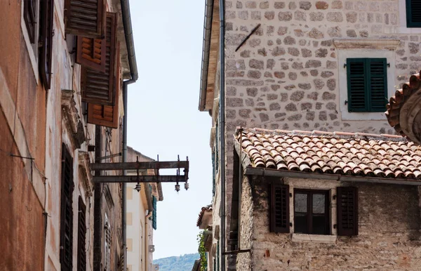 Eski Kotor, Karadağ, Avrupa, Adriyatik denizi ve dağlarındaki tarihi bina