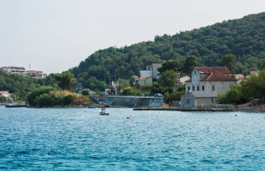 Budva, Karadağ halk plajı Saint Stephen adası (Sveti-Stefan