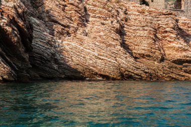 Güzel manzara, Adriyatik kıyılarına deniz manzarası Budva, Karadağ, Avrupa