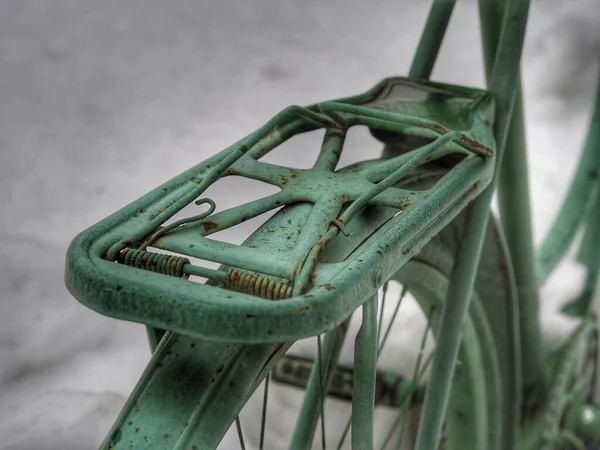 Bicicletta Sulla Neve — Foto Stock