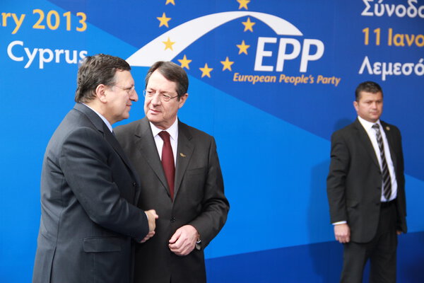 Jose Manuel Barroso and Nicos Anastasiades