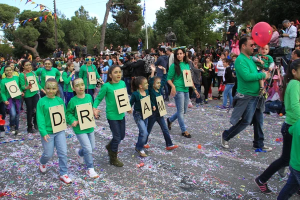 Çocuklar. Karnaval Kıbrıs. — Stok fotoğraf