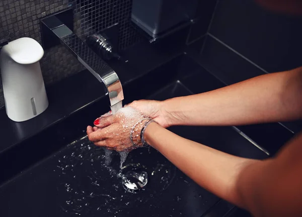 Overhead View Unrecognizable Woman Washing Hands Jet Running Water Close — Stock Photo, Image