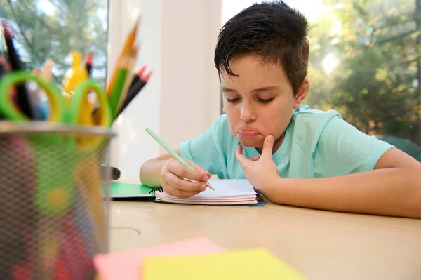 Portrait Adorable Caucasian Child Smart Kid Schoolboy Thoughtfully Solving Math — ストック写真