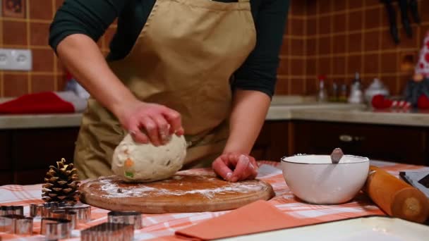 Close Housewife Chefs Apron Kneading Dough Traditional Easter Cake Panettone — Stock Video
