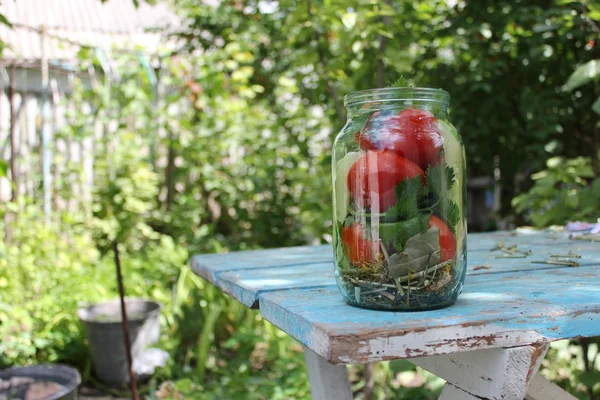 parlak konserve domates