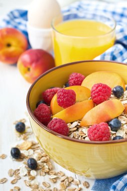 müsli ile Kahvaltı,