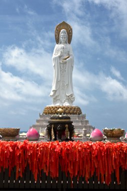 Tanrıça guanyin heykeli