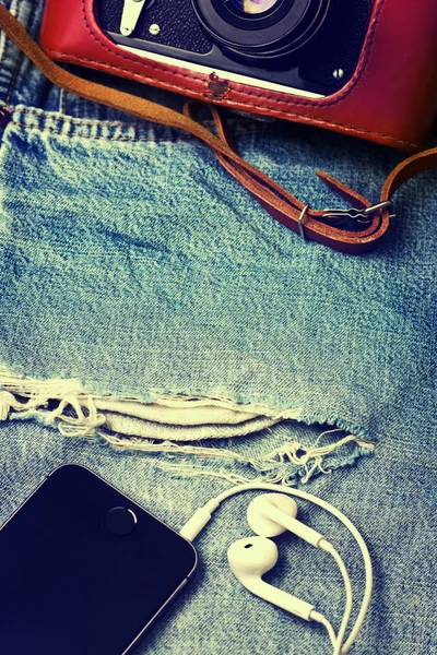 ile akıllı telefon, Denim arka kamera