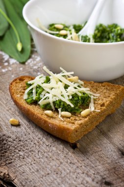 pesto ramson