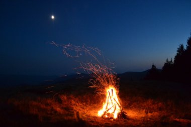 Dağlardaki ateş.