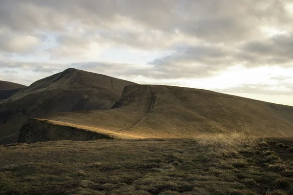 Evening in mountains in autumn — Stock Photo, Image