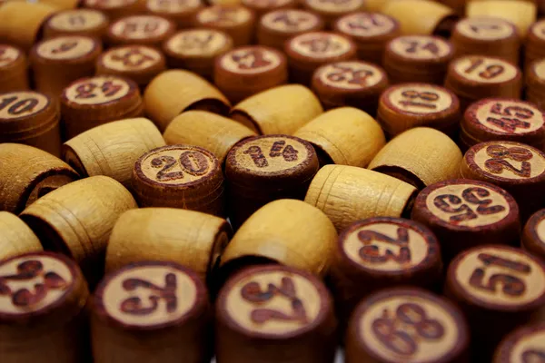 rakamları ile tahta fıçı