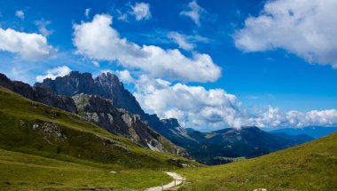 val di funes ve odle dağlar